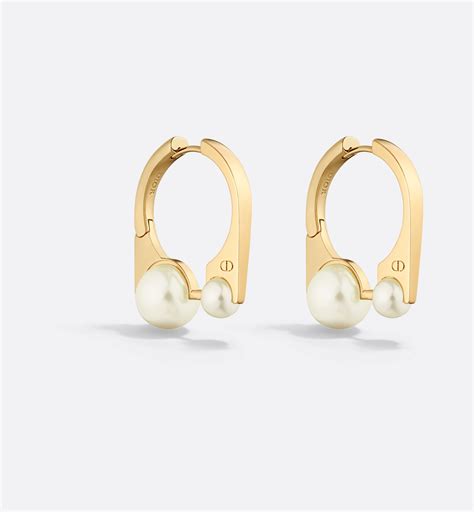 dior pearl earrings price singapore|Dior’s New Tribales Earrings In Gold, Pink, And Silver .